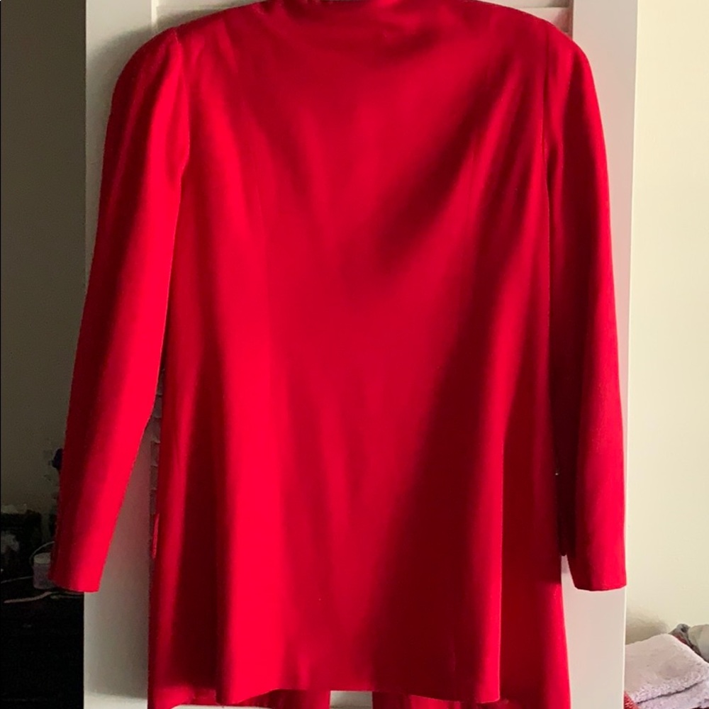 Red form fitted jacket - Picture 4 of 4